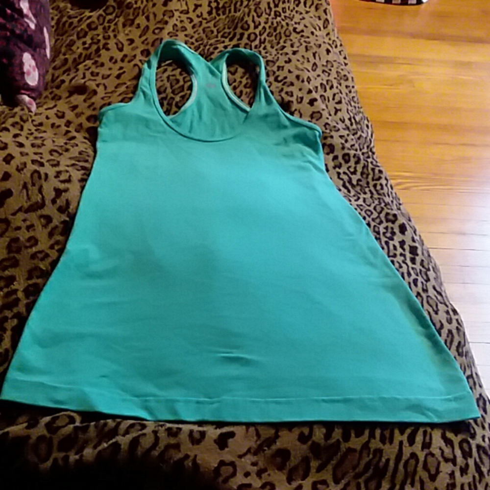 Aqua lululemon tank top